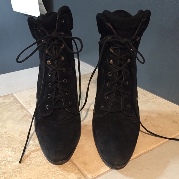 Manolo Blahnik black lace up suede boots - Picture 3 of 6